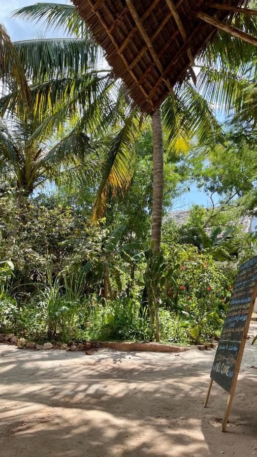 Atii Garden Bungalows 눙귀 외부 사진