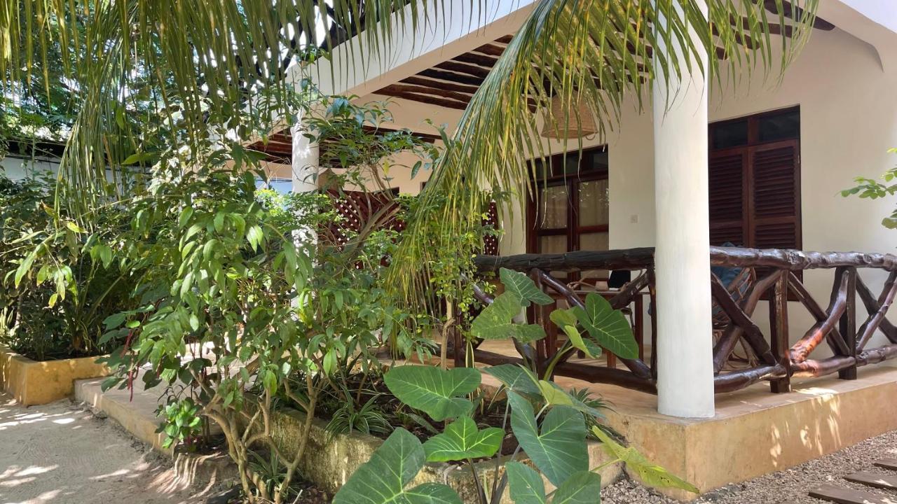 Atii Garden Bungalows 눙귀 외부 사진