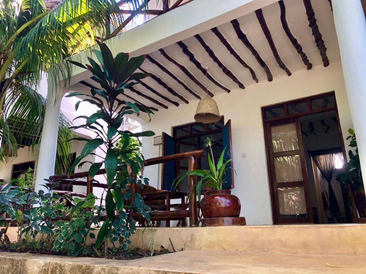 Atii Garden Bungalows 눙귀 외부 사진