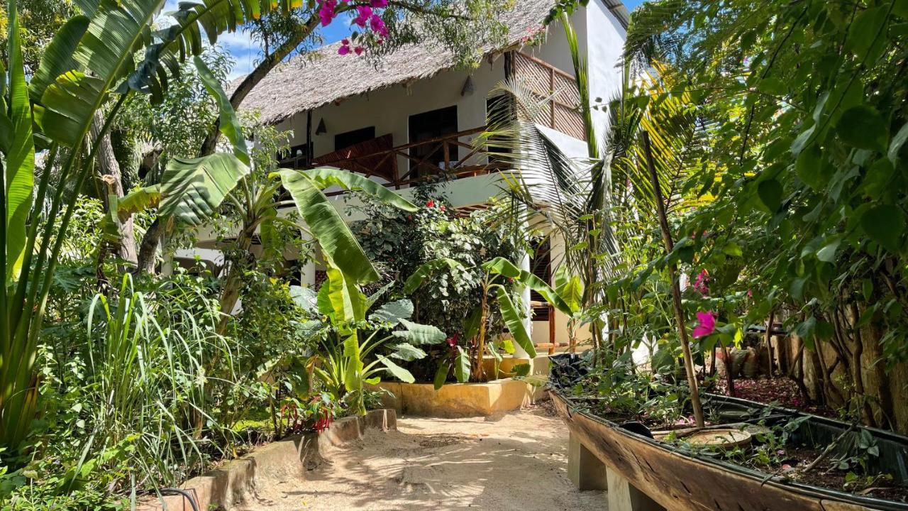 Atii Garden Bungalows 눙귀 외부 사진