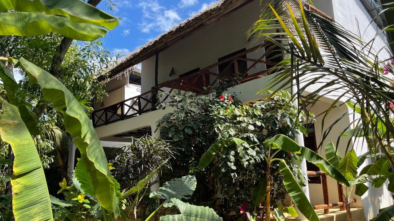 Atii Garden Bungalows 눙귀 외부 사진