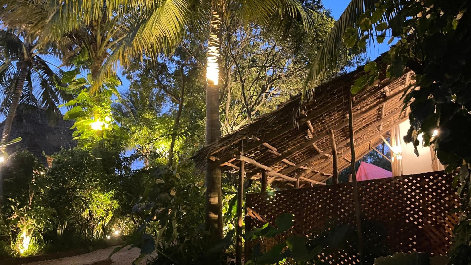 Atii Garden Bungalows 눙귀 외부 사진
